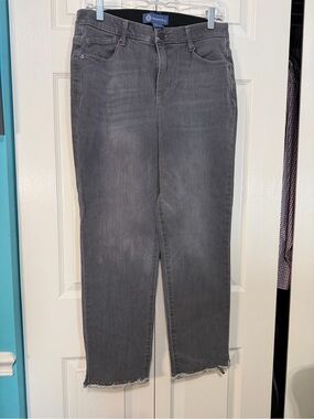 Democracy Women's Gray Slim Straight Jeans